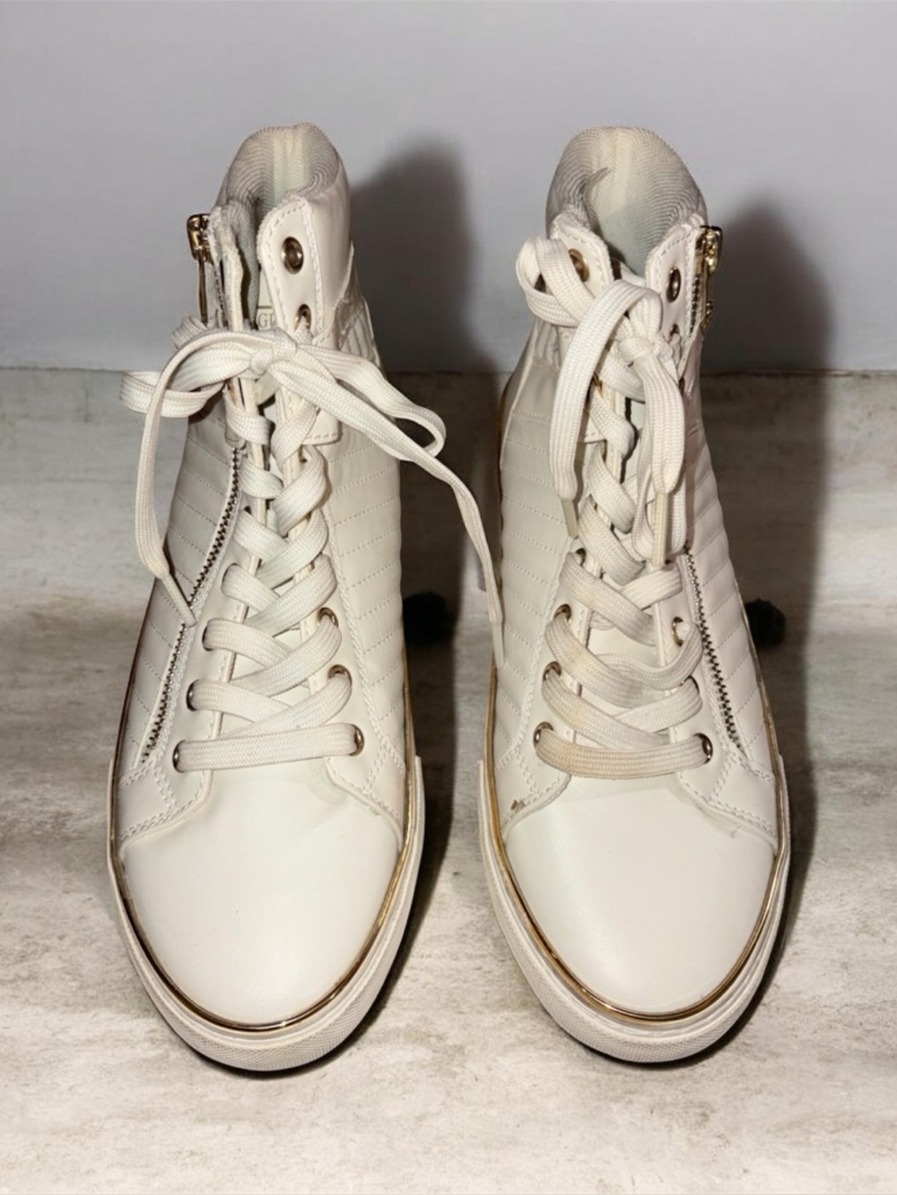 Guess Men’s White High-Top Sneakers Size 8